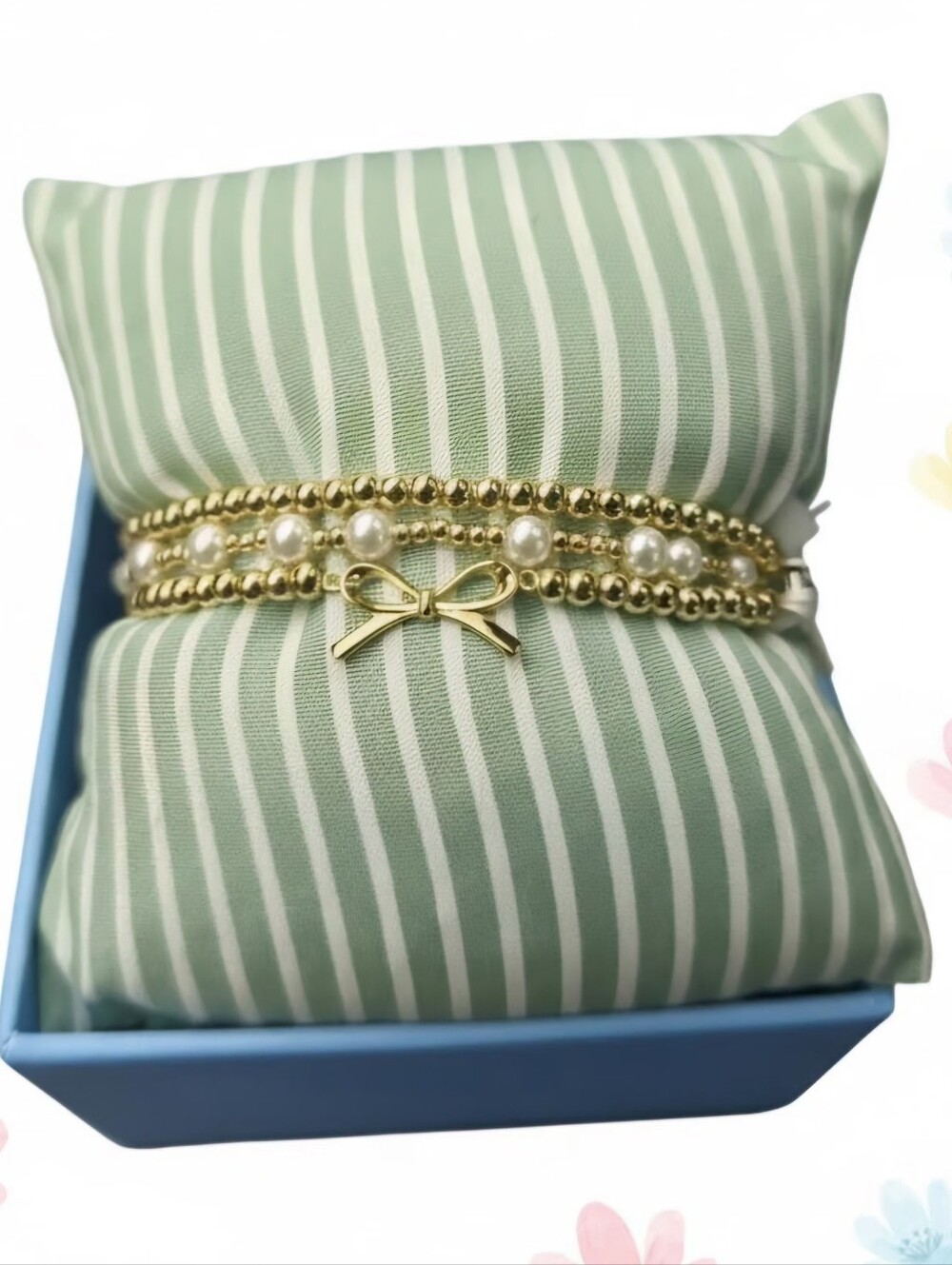 Viral House Of Harlow 1960 Stack Of 3 Gold Bracelets Nwt In Beautiful Box